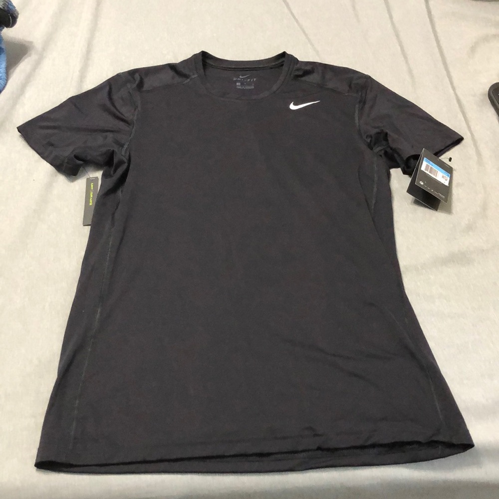 Men's Nike tee shirt black